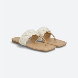 Seychelles replenish flat sandal